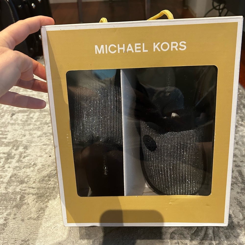 Michael Kors Janis Slippers Black and Silver, size 6 NWT